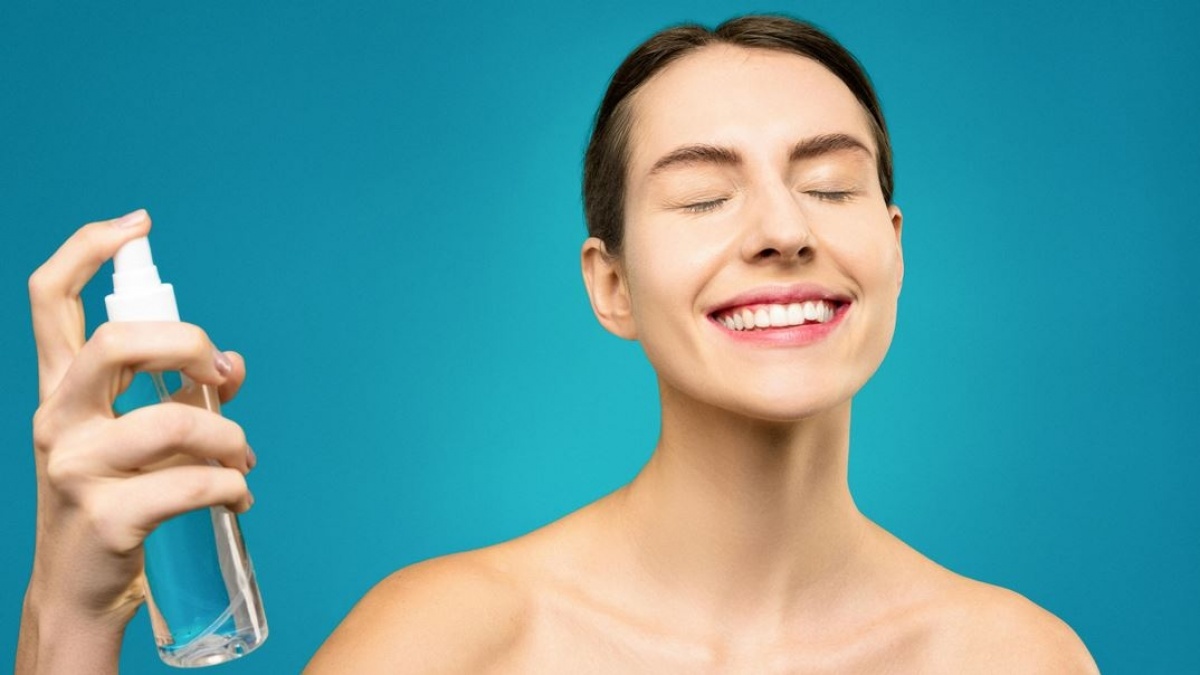 Apakah Setting Spray Sama dengan Face Mist? Ini 6 Pilihan Terbaik Mulai Rp30 Ribuan