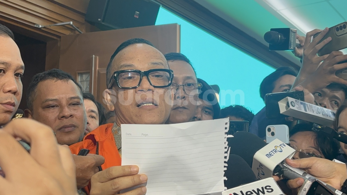 Di Sidang Tipikor, Immanuel Ebenezer Bacakan Surat dari Anak: Ini yang Menguatkan Saya!