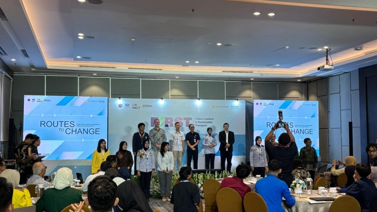WRI Indonesia dan UK PACT Buka FIRST Bootcamp, Cetak Pemimpin Muda untuk Transportasi Sustainable