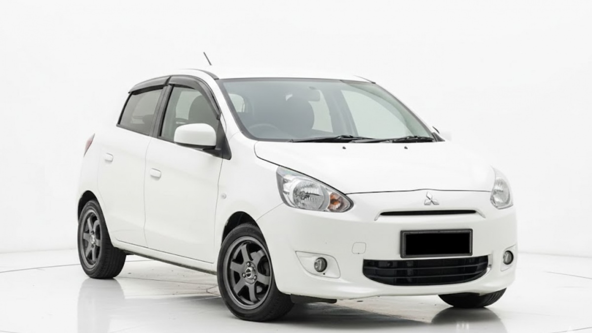 Senyaman Brio Seharga Motor 250cc? Cek Harga Mitsubishi Mirage 2014 Bekas