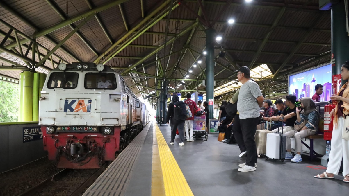 Ada Demo di Jakarta, Calon Penumpang KA dari Stasiun Gambir Diimbau Datang Lebih Awal