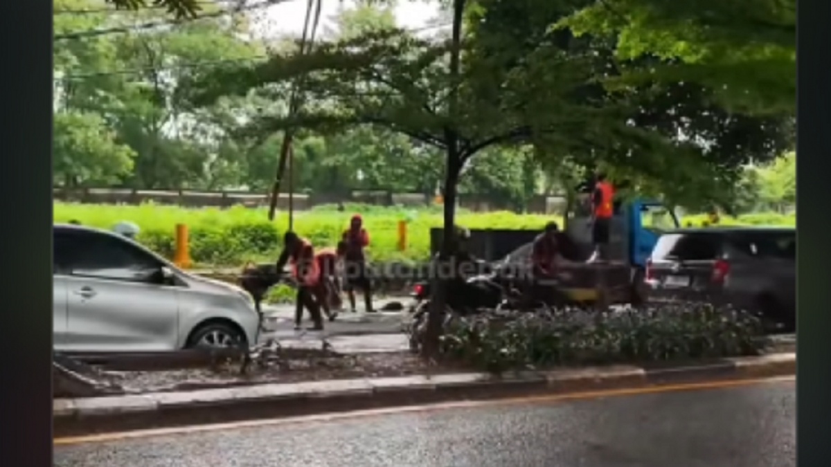 Akhirnya Diperbaiki, 'Jebakan Batman' Jalan Juanda Depok yang Bikin Celaka Pengendara