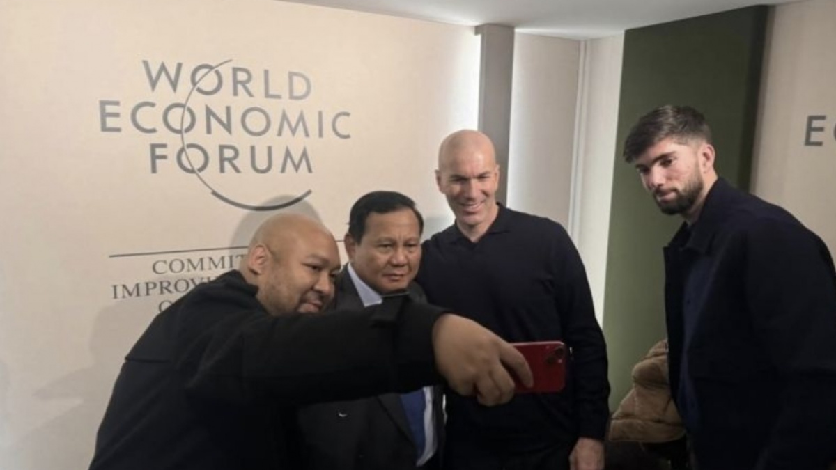 Momen Prabowo Subianto Bertemu Zinedine Zidane di Davos, Ngobrol Apa?
