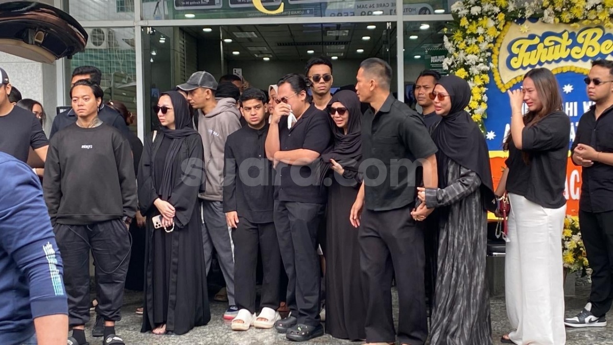 Pakai Dresscode Hitam, Keanu AGL Tak Menyangka Jadi Salam Perpisahan untuk Lula Lahfah