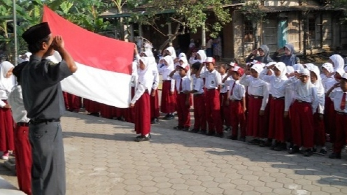 Tata Cara Upacara Bendera di Sekolah Menurut SE Mendikdasmen No 4 Tahun 2026
