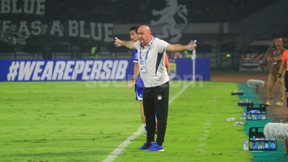 Bojan Hodak Bungkam Usai Persib Ditahan Imbang Persebaya: Itu Saja Cukup