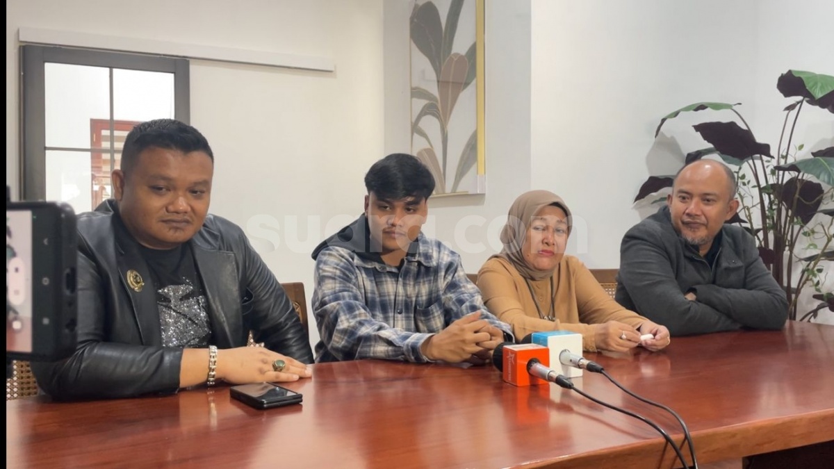 Denada Disebut Serahkan Bayi yang Dilahirkan saat Usia 10 Hari, Pertemuan di Surabaya 23 Tahun Lalu