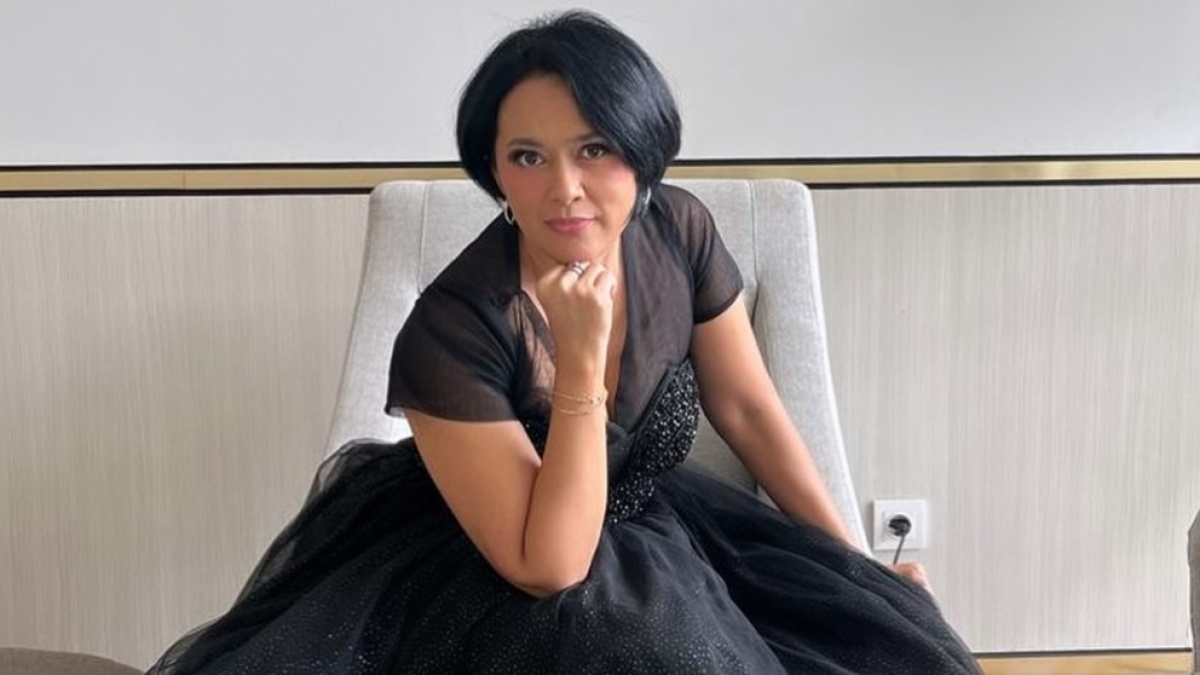 Sarah Sechan Nangis Dengar Pengakuan Ressa Rizky, Sebut Denada Ibu Tak Beres