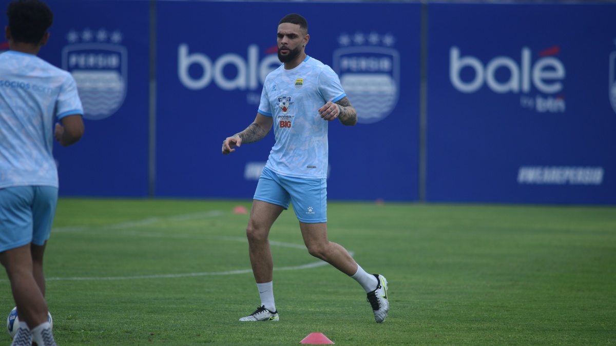 Bobotoh Harap Sabar! Sudah Ikut Latihan, Layvin Kurzawa Belum Bisa Debut Lawan Persis Solo