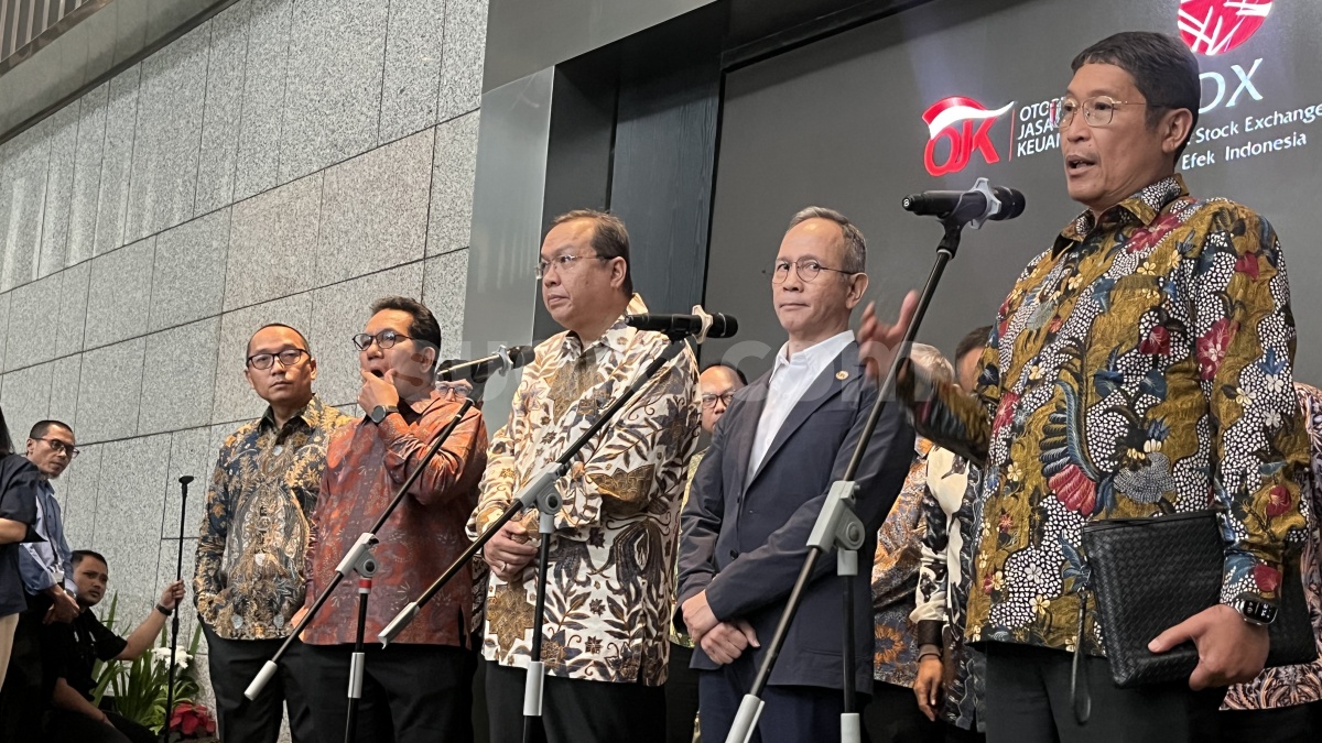 Badai MSCI Tumbangkan IHSG, OJK Buka Kantor Darurat di Bursa