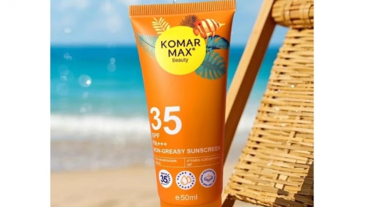 Review dan Harga Sunscreen KOMAR MAX, Apa Saja Varian Terbaiknya?