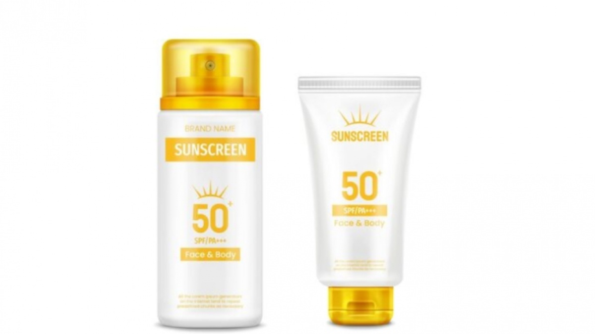 5 Rekomendasi Sunscreen Jepang Paling Murah di Indomaret