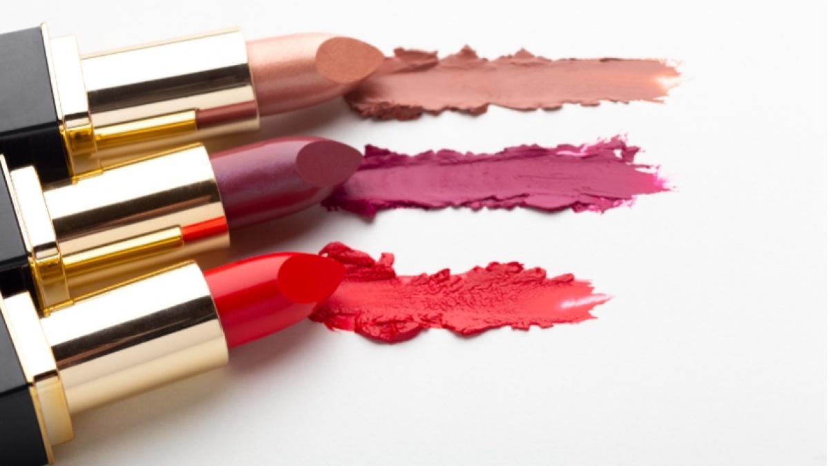 Bibir Tipis Cocok Pakai Lipstik Warna Apa? Ini 5 Pilihan agar Terlihat Plumpy