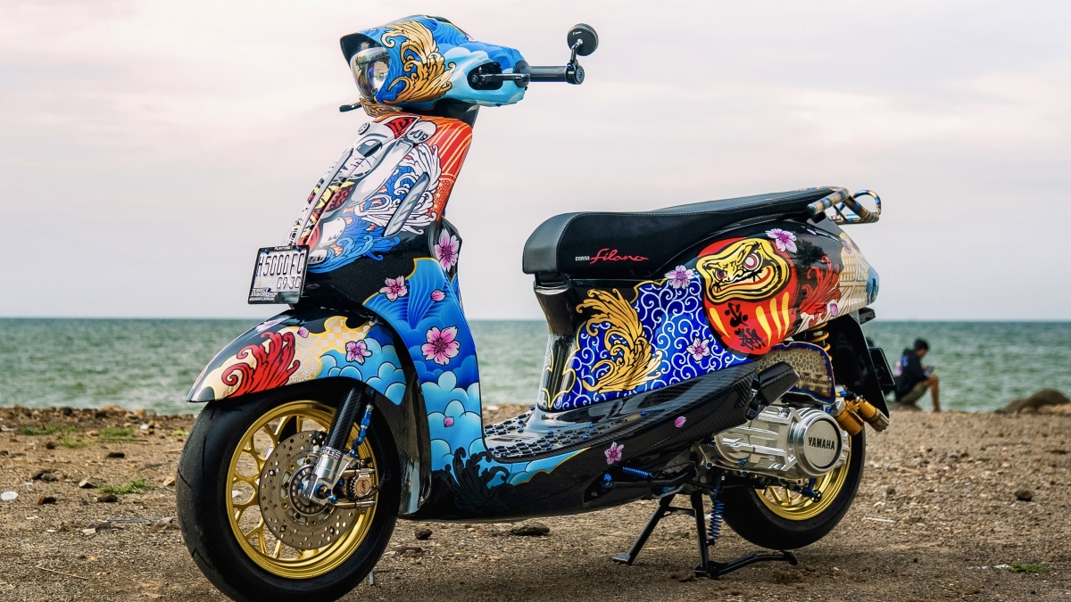 Gaya Beda Modifikasi Yamaha Grand Filano Hybrid Berkonsep Sporty Racing Ala Jepang