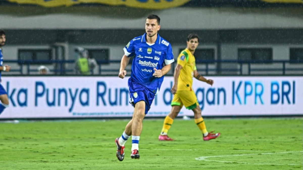 Selamat Tinggal! Thom Haye Cabut Tinggalkan Persib, Layvin Kurzawa Hilang Tanpa Kabar
