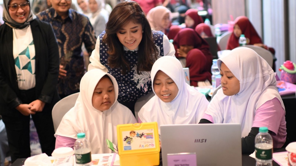 Amazon dan AWS Libatkan Lebih dari 400 Siswi Kenalkan AI, Coding, dan Gaming