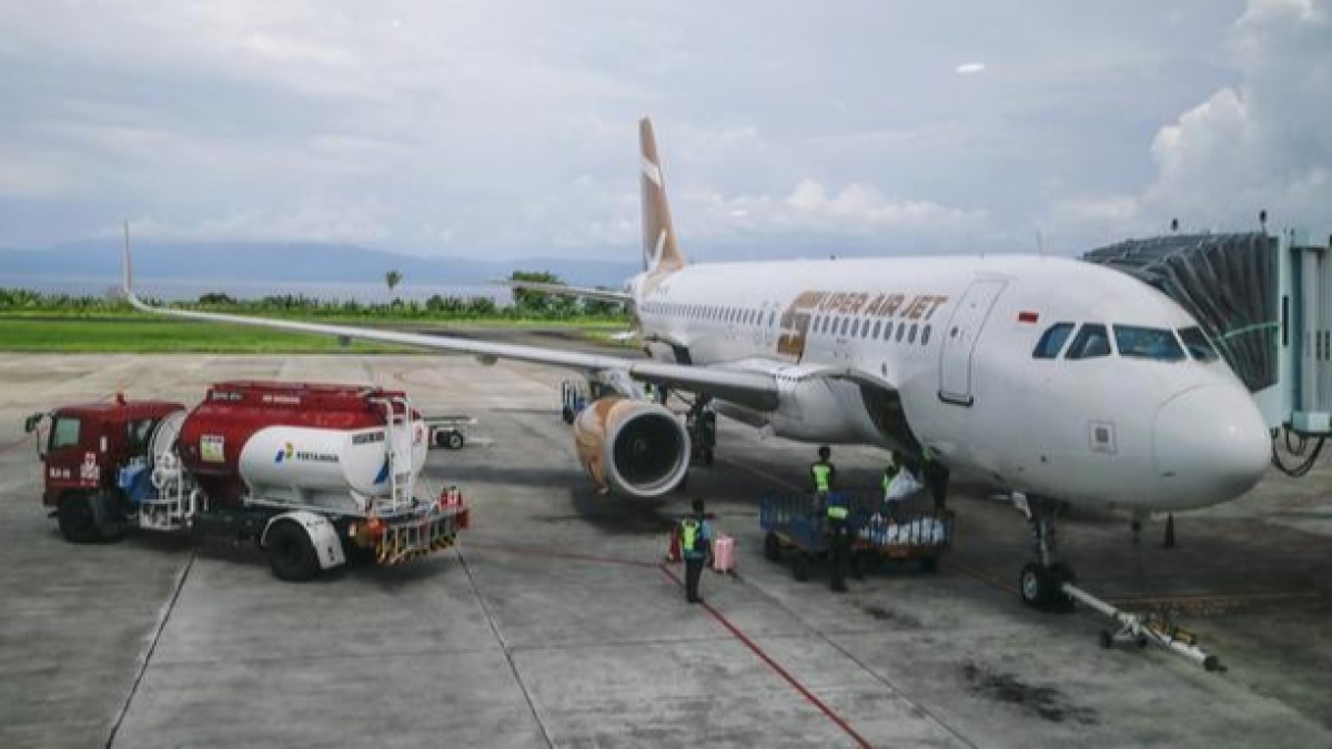 Super Air Jet Punya Siapa? Bikin Penumpang Terlantar 5 Jam hingga Tinggalkan Bayi
