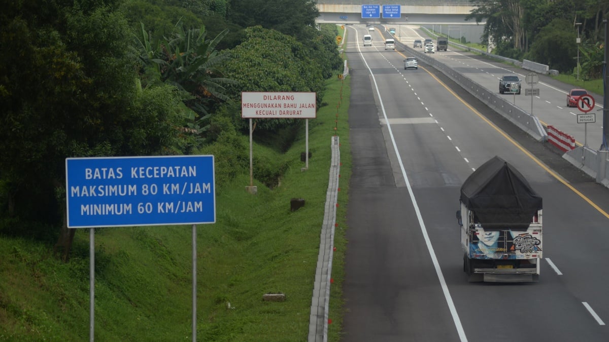 Pemerintah Batasi Truk Sumbu Tiga di Jalan Nasional dan Tol Wilayah Banten