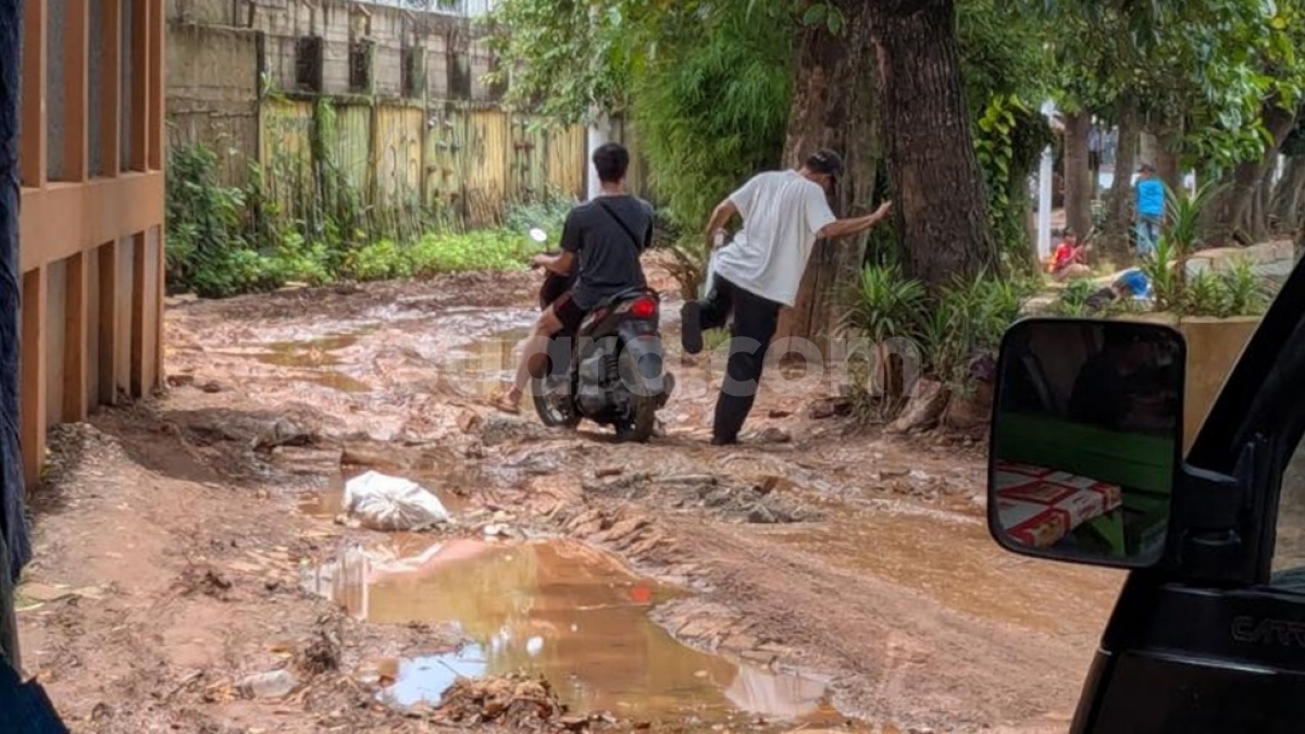 Proyek Pengembangan Setu Babakan yang Berujung Jalan Berlumpur, Pedagang: Putar Balik Aja!