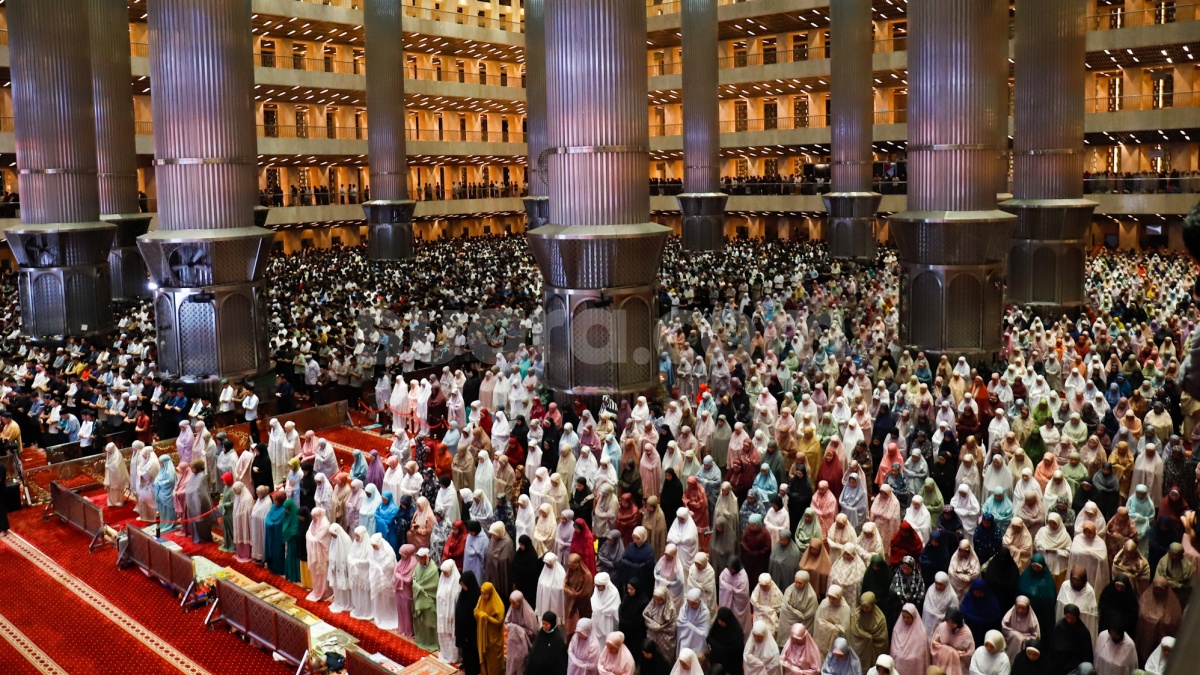 Keutamaan Salat Tarawih Malam ke-14 Ramadan, Malaikat Jadi Saksi Ibadah