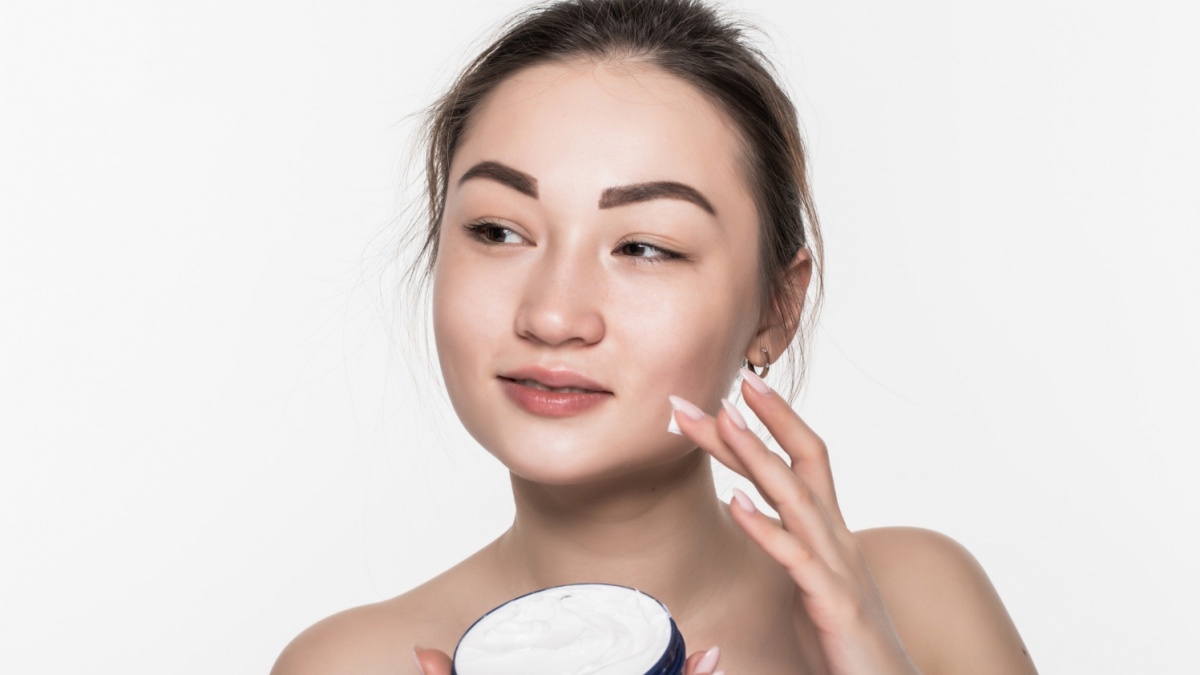 Moisturizer Apa yang Bagus untuk Mencerahkan? Ini 5 Rekomendasinya