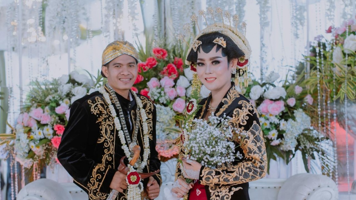 7 Rekomendasi Parfum Wangi Pengantin Jawa yang Semerbak dan Tahan Lama