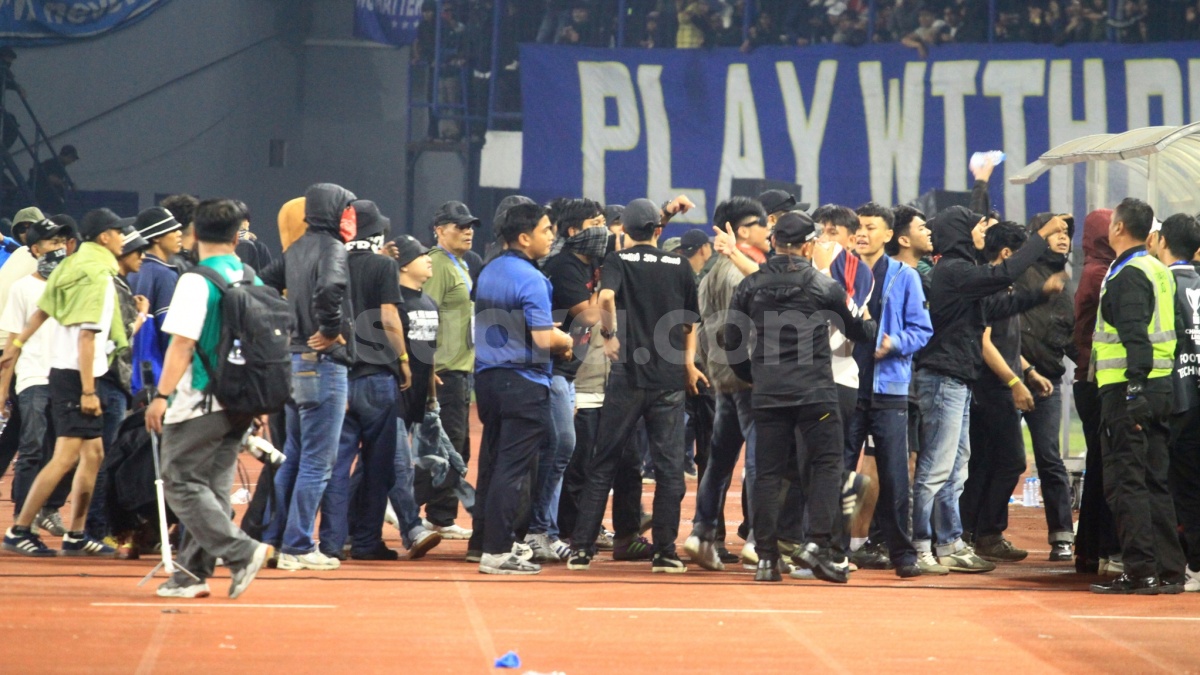 Media Thailand Soroti Ulah Suporter Persib, Singgung Sisi Gelap Sepak Bola Indonesia