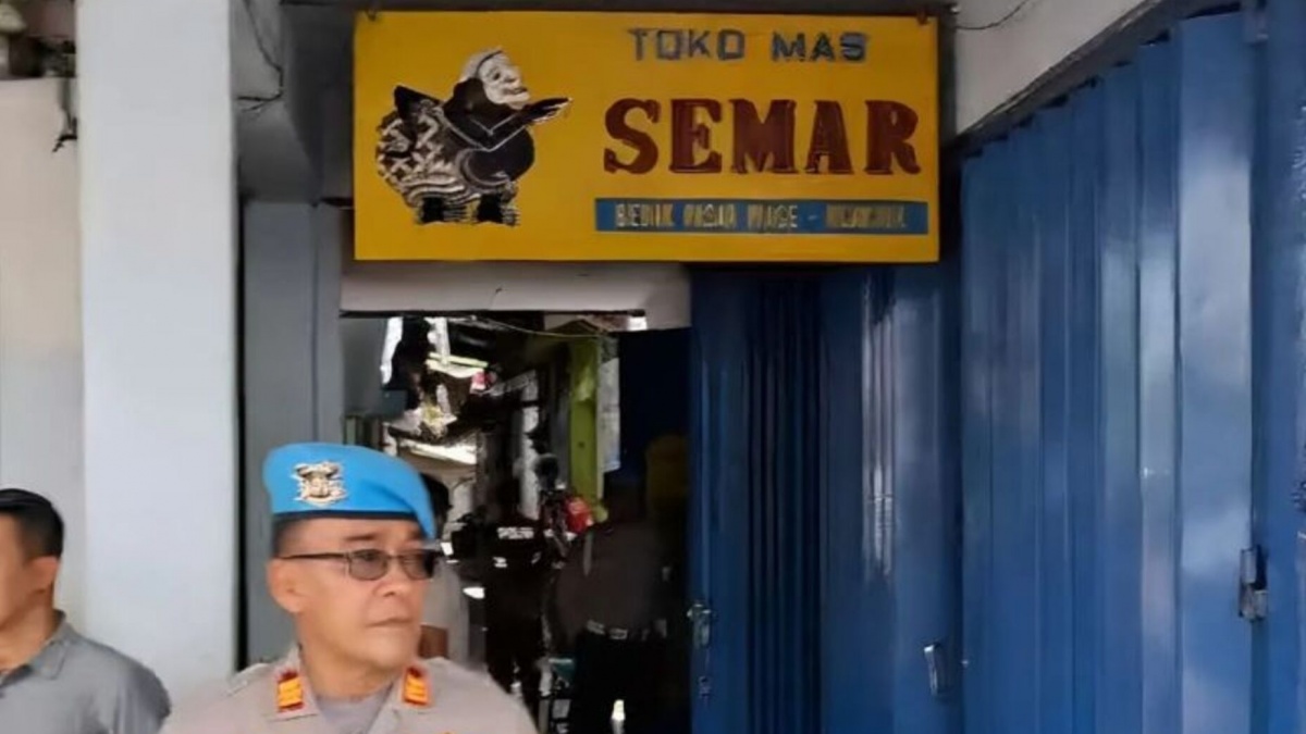 Bareskrim Angkut Isi Toko Emas di Nganjuk, Telusuri TPPU Hasil Tambang Ilegal Kalbar