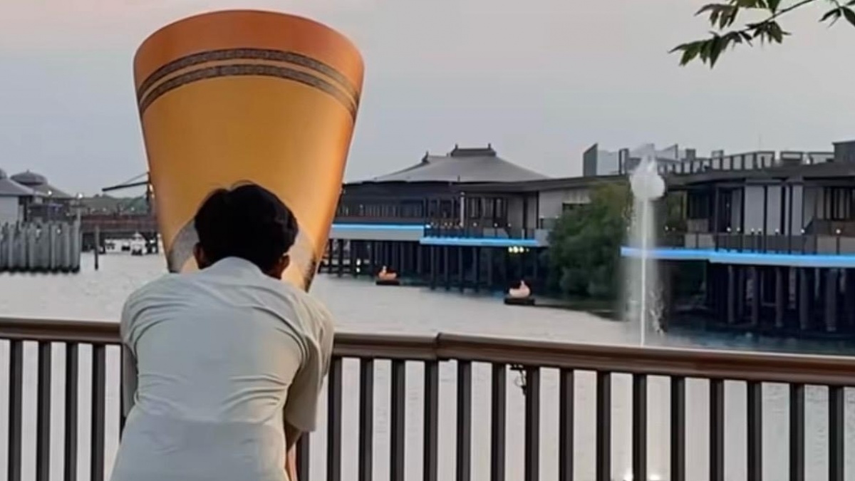 Spot Ngabuburit Baru di Pesisir Jakarta: Sensasi Teriak Jadi Air Mancur Raksasa di Tepi Laut!