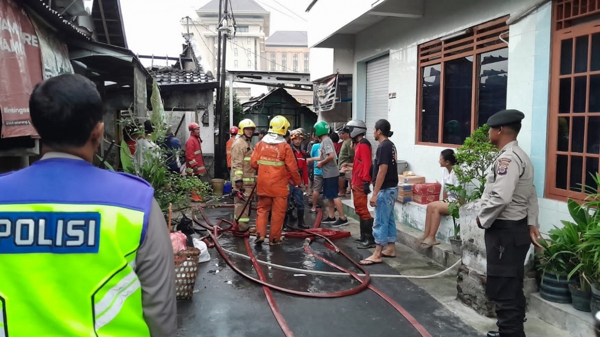 Korsleting Listrik Picu Ledakan Kembang Api di Rumah Warga Sleman, 2 Sepeda Motor Hangus