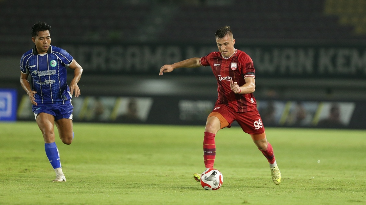 Persis Solo Imbang Lagi dan Makin Terbenam, Milomir Seslija Salahkan Hal Ini