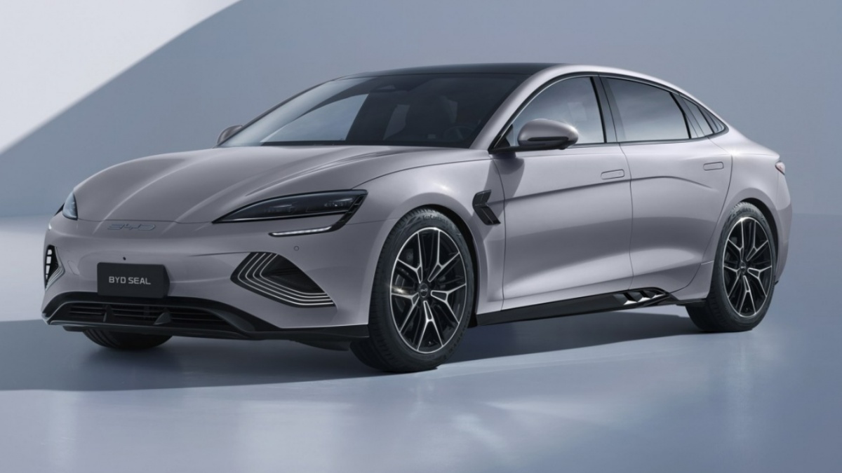 BYD Seal 2026 Tawarkan Bagasi Lebih Luas dan Desain Segar, Begini Fiturnya