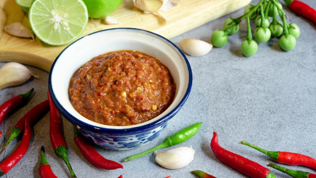 Resep Sambal Kacang Gorengan, Pelengkap Bakwan dan Tahu Isi Kala Buka Puasa