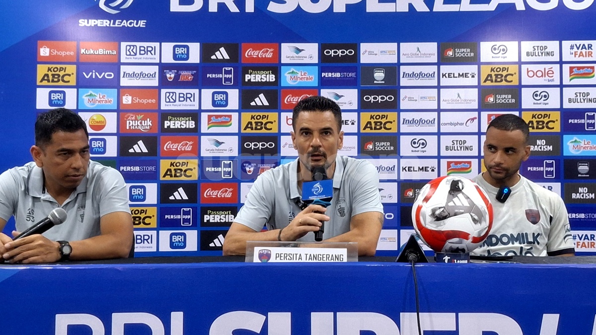 Carlos Pena Nilai Persita Layak Dapat Poin Meski Kalah dari Persib