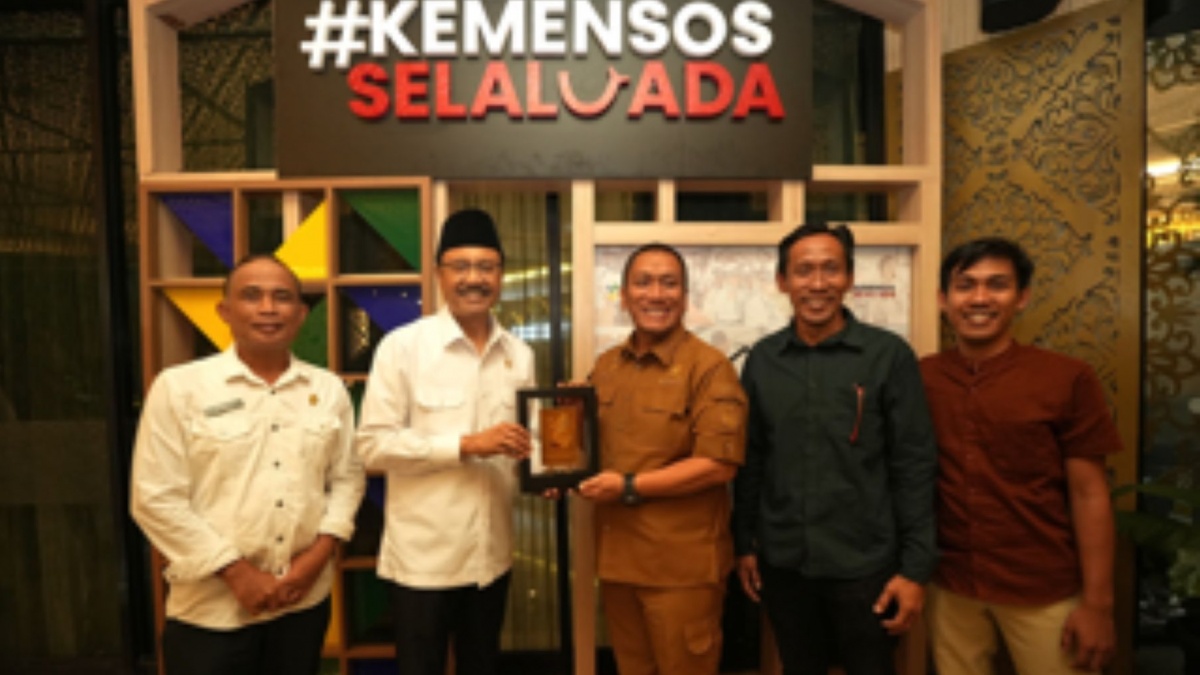 Gus Ipul Ajak Kepala Daerah Kawal Akurasi Data Penerima Bansos dari Tingkat Desa