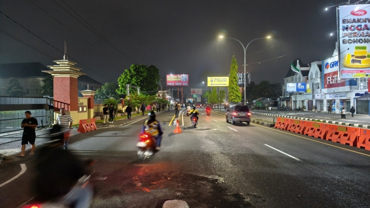 Massa Aksi di Depan Polda DIY Dibubarkan Paksa oleh Sekelompok Orang Berpakaian Sipil