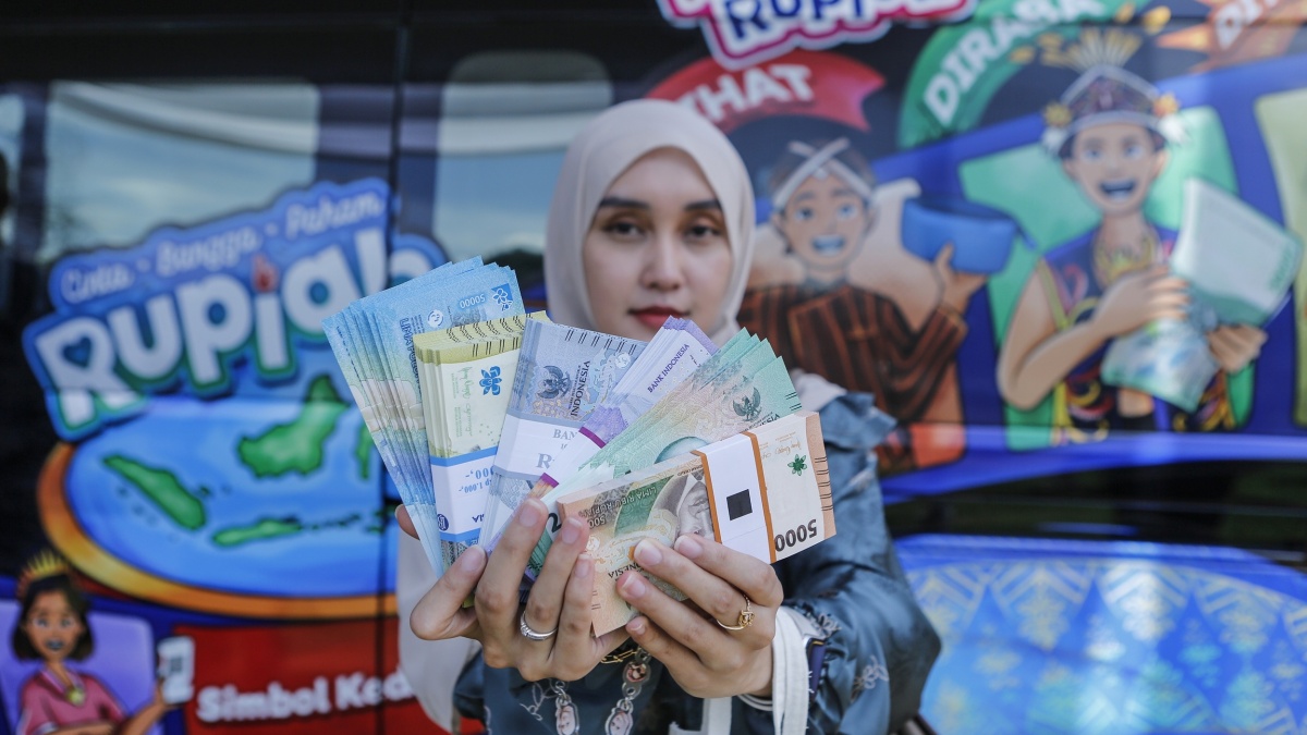 Penerimaan Pajak Naik, Nilai Tukar Rupiah Kembali Menguat pada Kamis