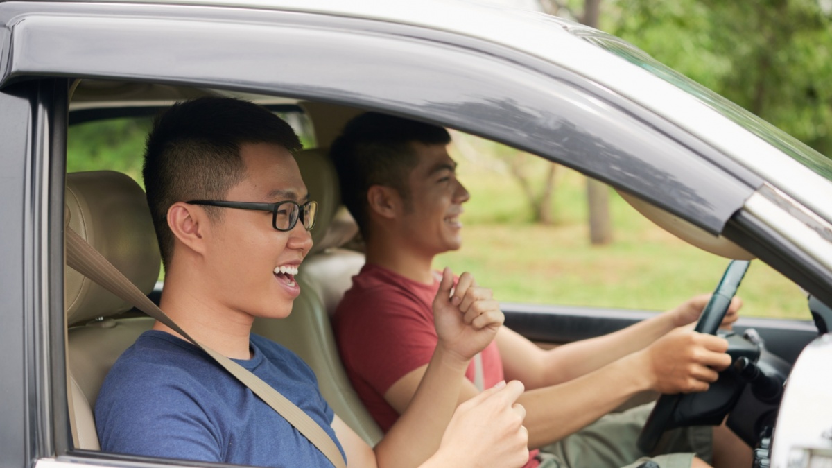 Terpopuler: 5 Mobil Bekas Irit Bensin dan Pajak Murah, Pembatasan Truk saat Lebaran 2026