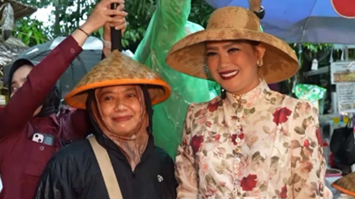 Terlihat Bugar! Gaun Mencolok Sarifah Suraidah dan Tiga Koper Rudy Masud saat Medical Check Up