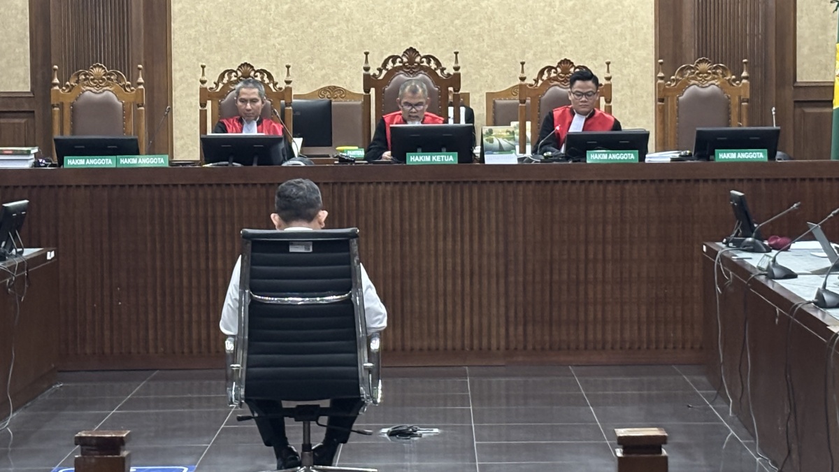 Terbukti Siapkan Rp20 Miliar untuk Suap Hakim, Eks Petinggi Wilmar Divonis 6 Tahun Penjara