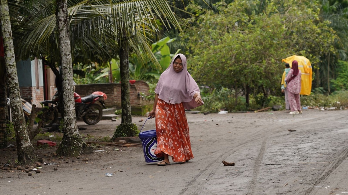 Secercah Harapan untuk Aceh: Mengirim Cinta dalam Ember di Masa Pemulihan