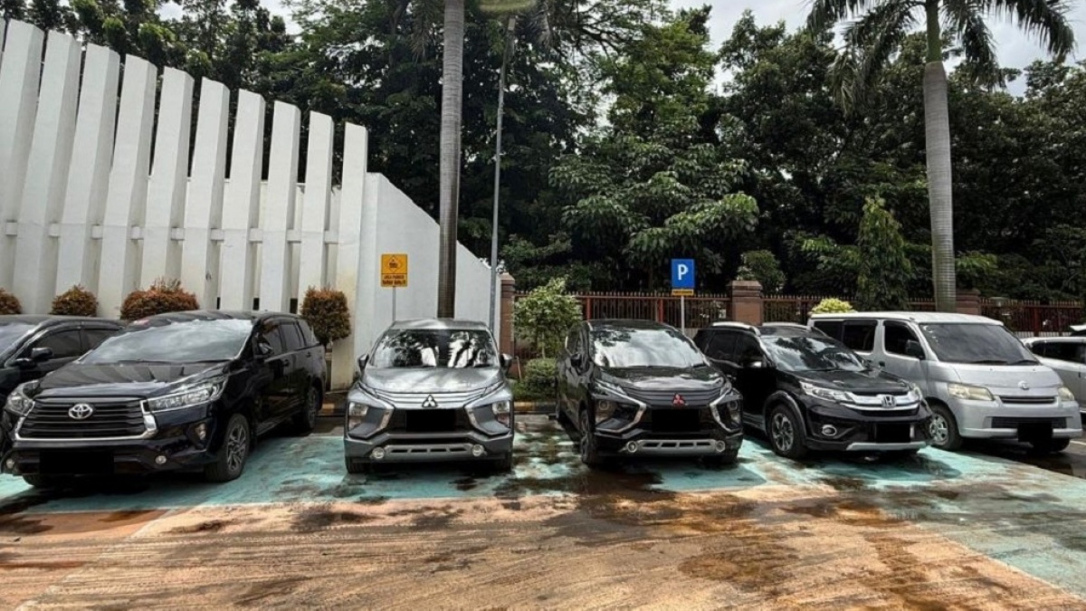 Diduga Dibeli dari Hasil Korupsi, 5 Mobil Operasional Tersangka Kasus Bea Cukai Disita KPK