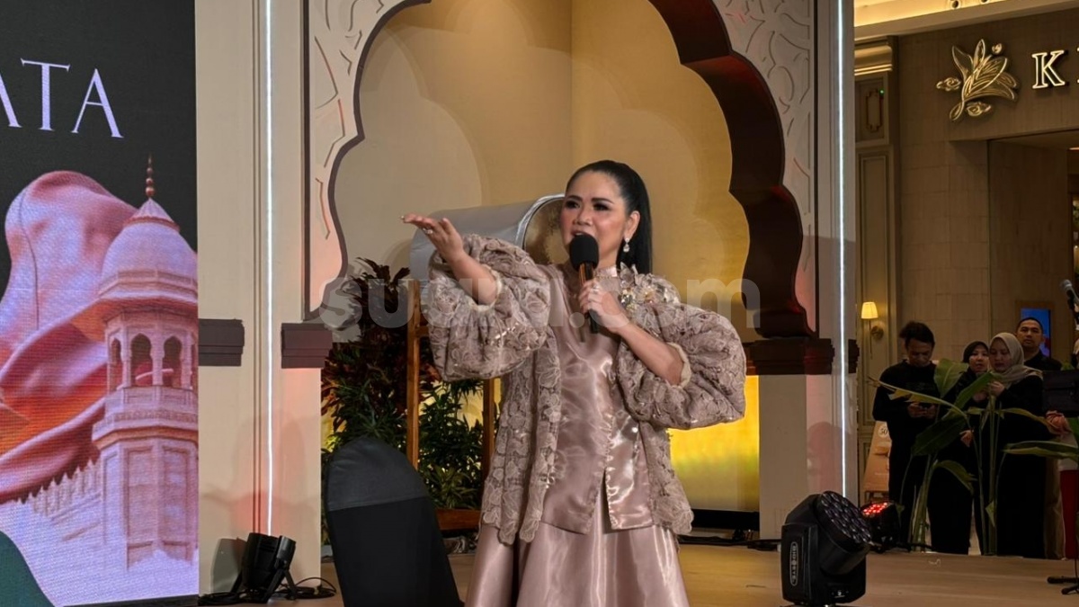 Sempat Jatuh Jelang Tampil, Profesionalitas Vina Panduwinata Tak Diragukan: Real Diva!