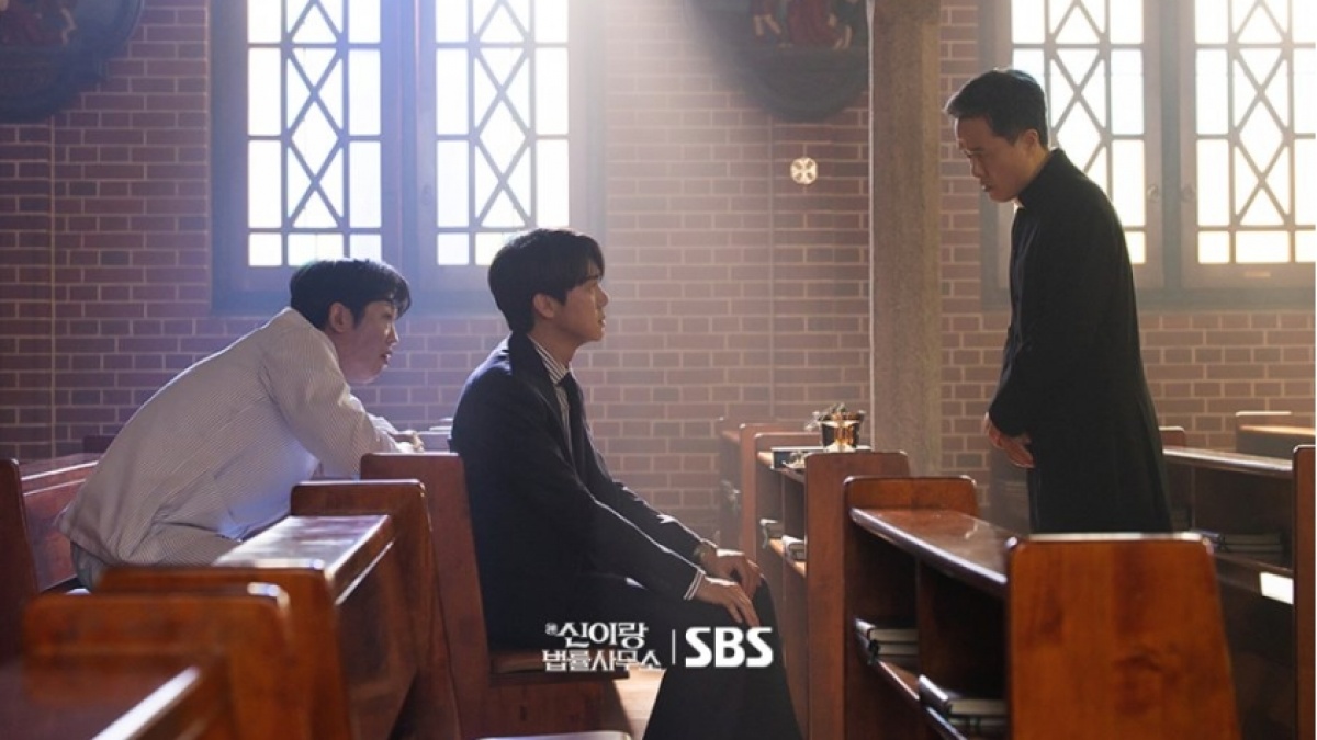 Rekomendasi Drama Korea Bergenre Hukum yang Wajib Ditonton, Terbaru Phantom Lawyer
