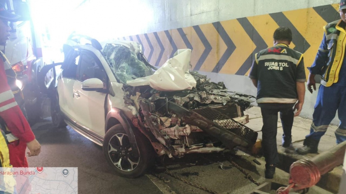 Rem Blong Picu Kecelakaan Beruntun 7 Kendaraan di Tol JORR, Dua Orang Luka