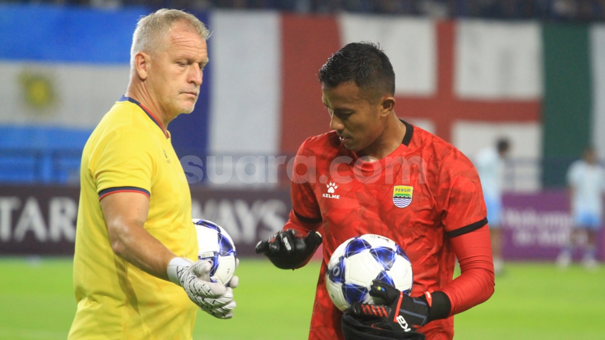 Bukan Sekadar Clean Sheet: Alasan Teja Paku Alam Kalah Saing di Timnas Indonesia Era John Herdman