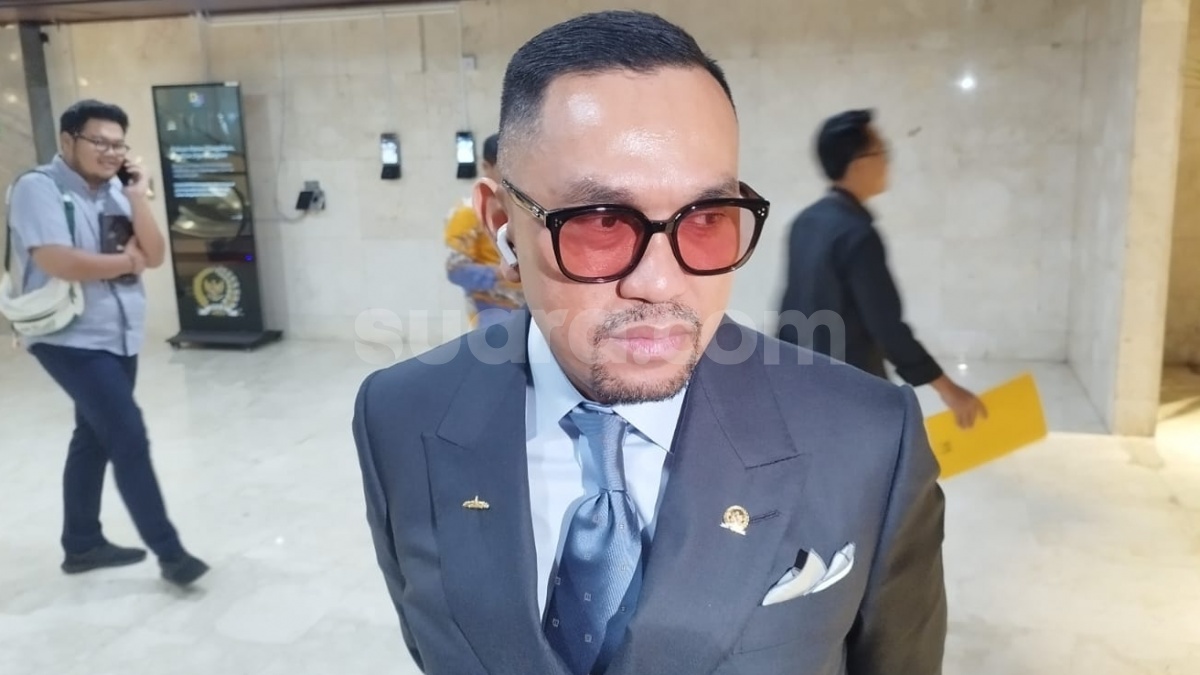 Gebrakan Sahroni Usai Aktif Lagi di DPR, Tak Akan Terima Gaji dan Akan Didonasikan ke...