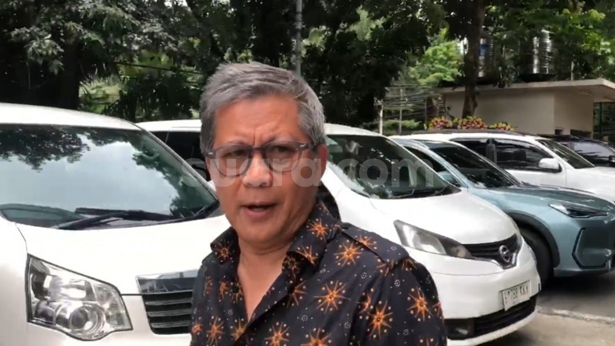 Rocky Gerung: Gibran Mengundurkan Diri untuk Cegah Amuk Massa