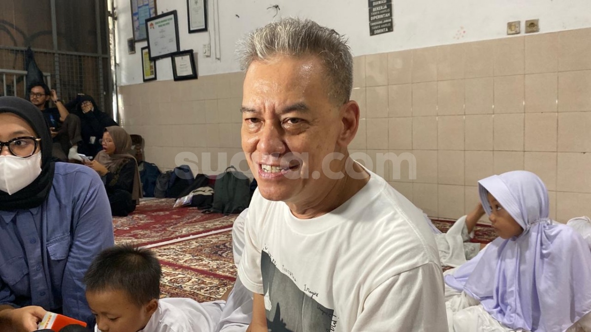 Lelang Jaket Barcelona di BASF Awards, Fariz RM Donasikan Hasilnya ke Panti Asuhan