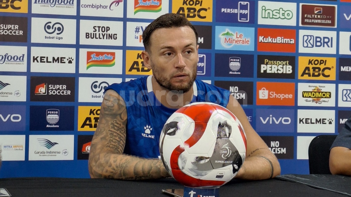 Duel Puncak Klasemen, Marc Klok Nilai Laga Persib vs Borneo FC Seperti Final